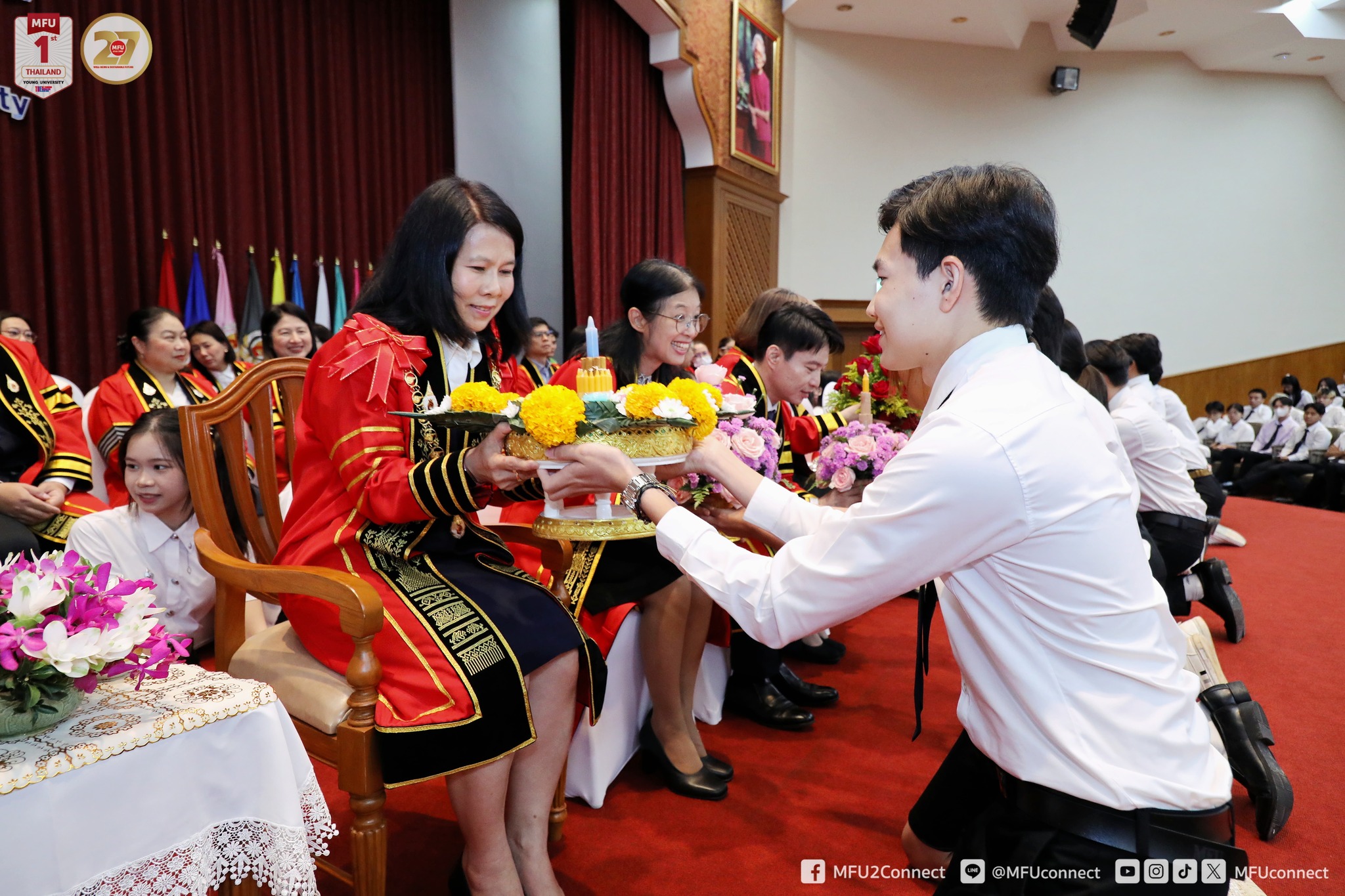 มฟล. จัดพิธีไหว้ครูและรับเป็นลูกศิษย์ ประจำปีการศึกษา 2568 นายกสภา-อธิการบดี ให้โอวาทและเป็นผู้แทนคณาจารย์รับนักศึกษาใหม่เป็นลูกศิษย์ มุ่งหวังให้ตั้งใจศึกษาเล่าเรียน เป็นคนดี มีความสุข และประสบความสำเร็จในชีวิต
